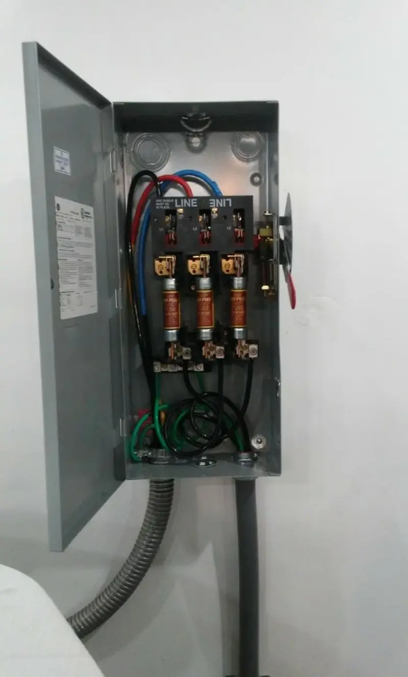 Three-phase disconnect switch installed for Smoke Detector Installation in Belfast
